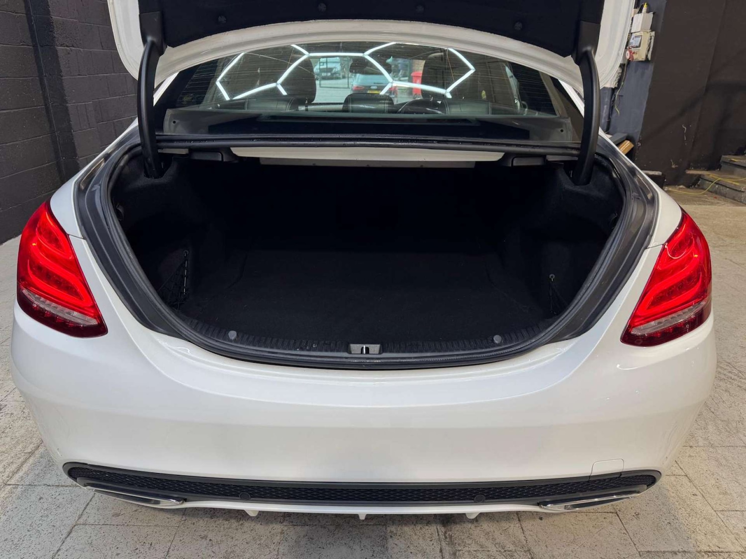 Used Mercedes-Benz C Class 2017 for sale - 76602227: Photo 65