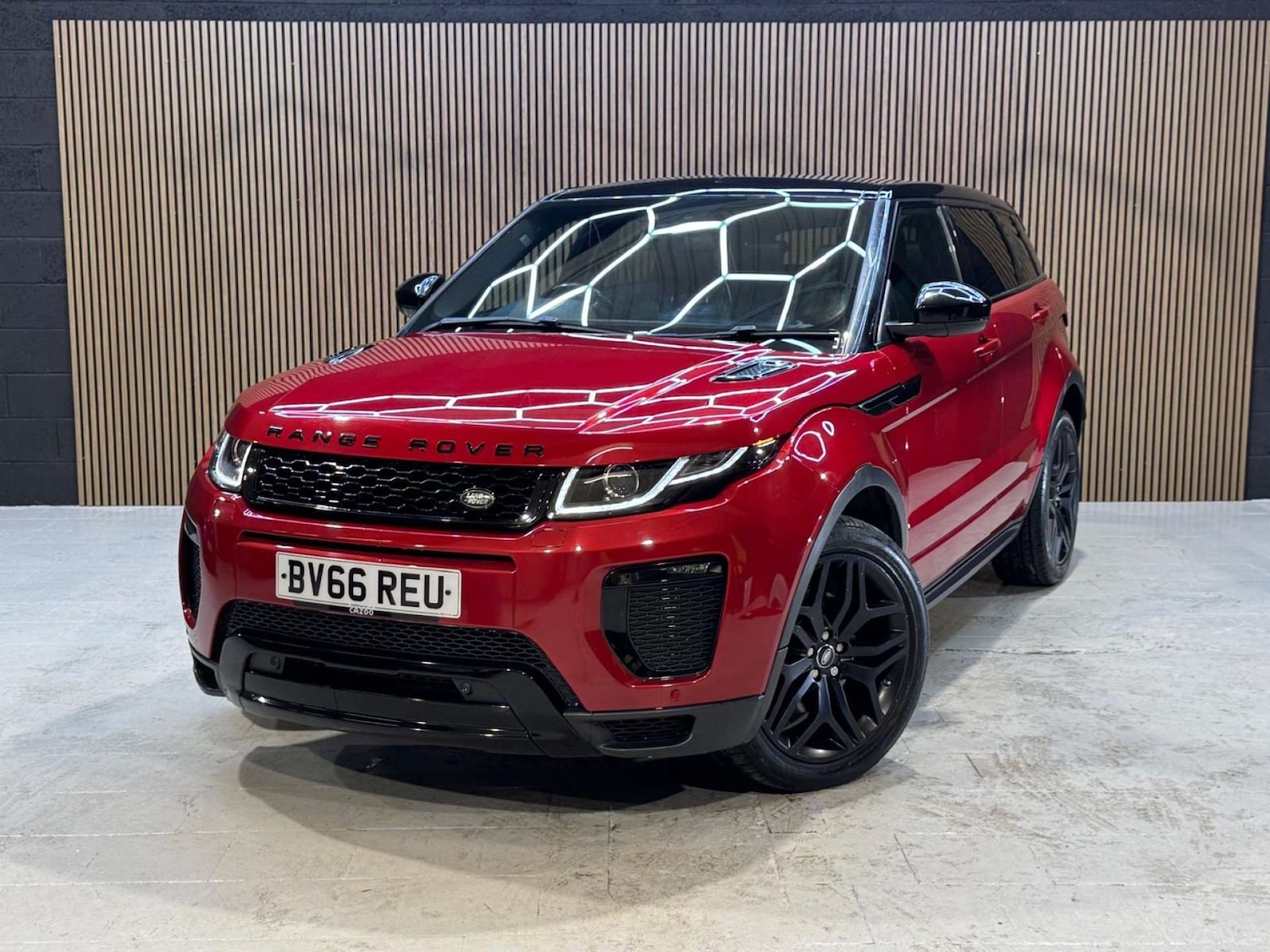 Used Land Rover Range Rover Evoque 2016 for sale - 76924744: Photo 4