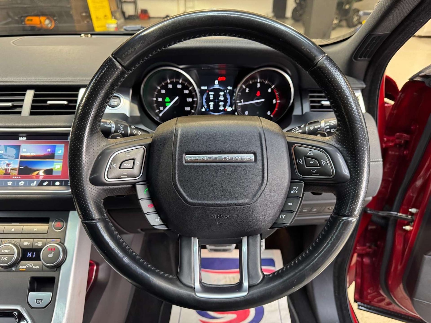 Used Land Rover Range Rover Evoque 2016 for sale - 76924744: Photo 41