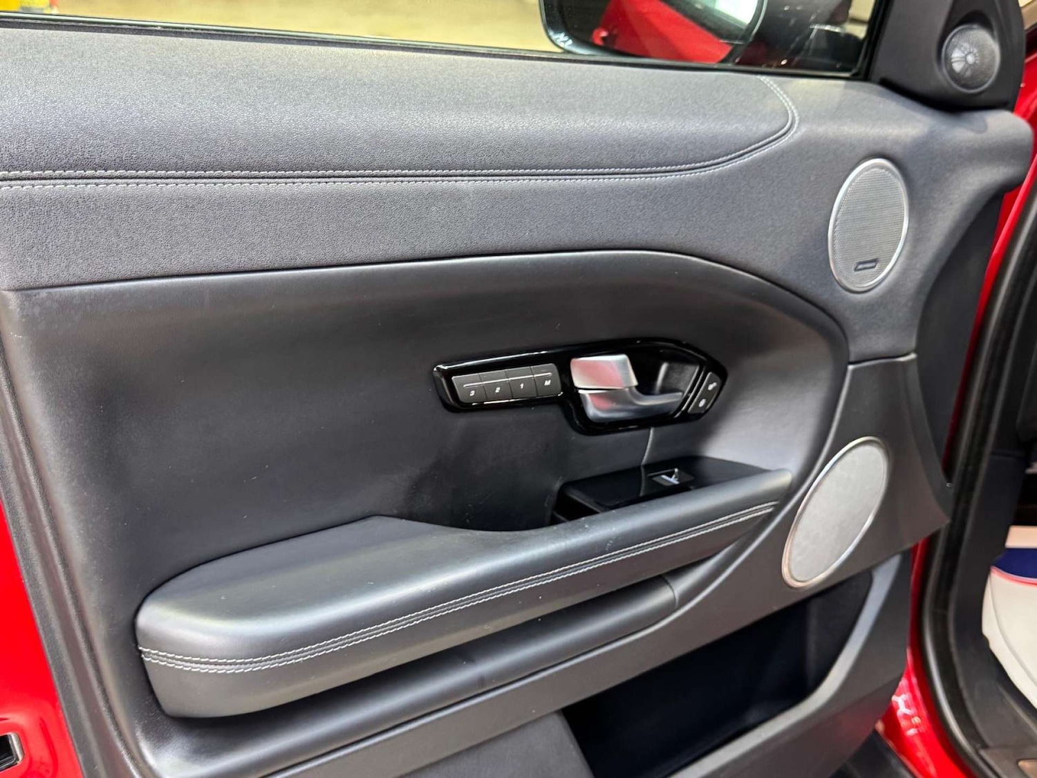 Used Land Rover Range Rover Evoque 2016 for sale - 76924744: Photo 81