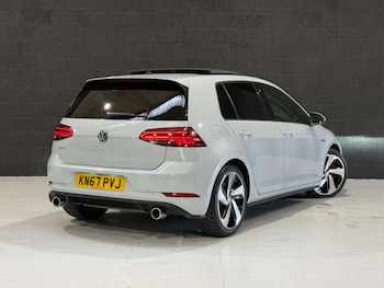 Used Volkswagen Golf 2017 for sale - 75521514: Photo