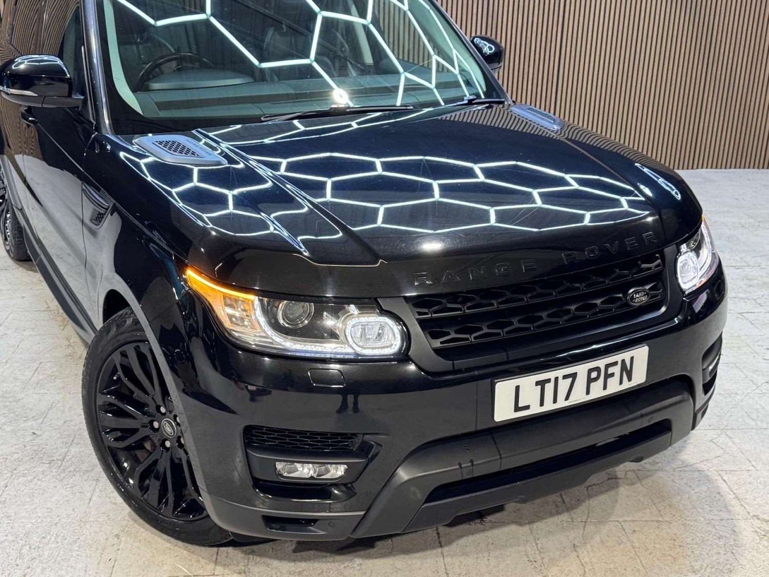 Used Land Rover Range Rover Sport 2017 for sale - 77084207: Photo 12