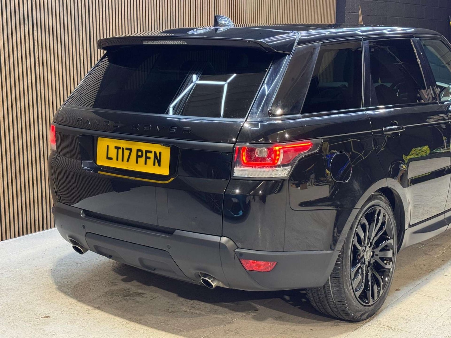 Used Land Rover Range Rover Sport 2017 for sale - 77084207: Photo 20