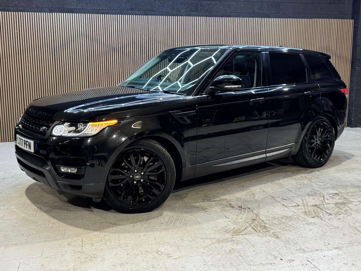 Used Land Rover Range Rover Sport 2017 for sale - 77084207: Photo 33