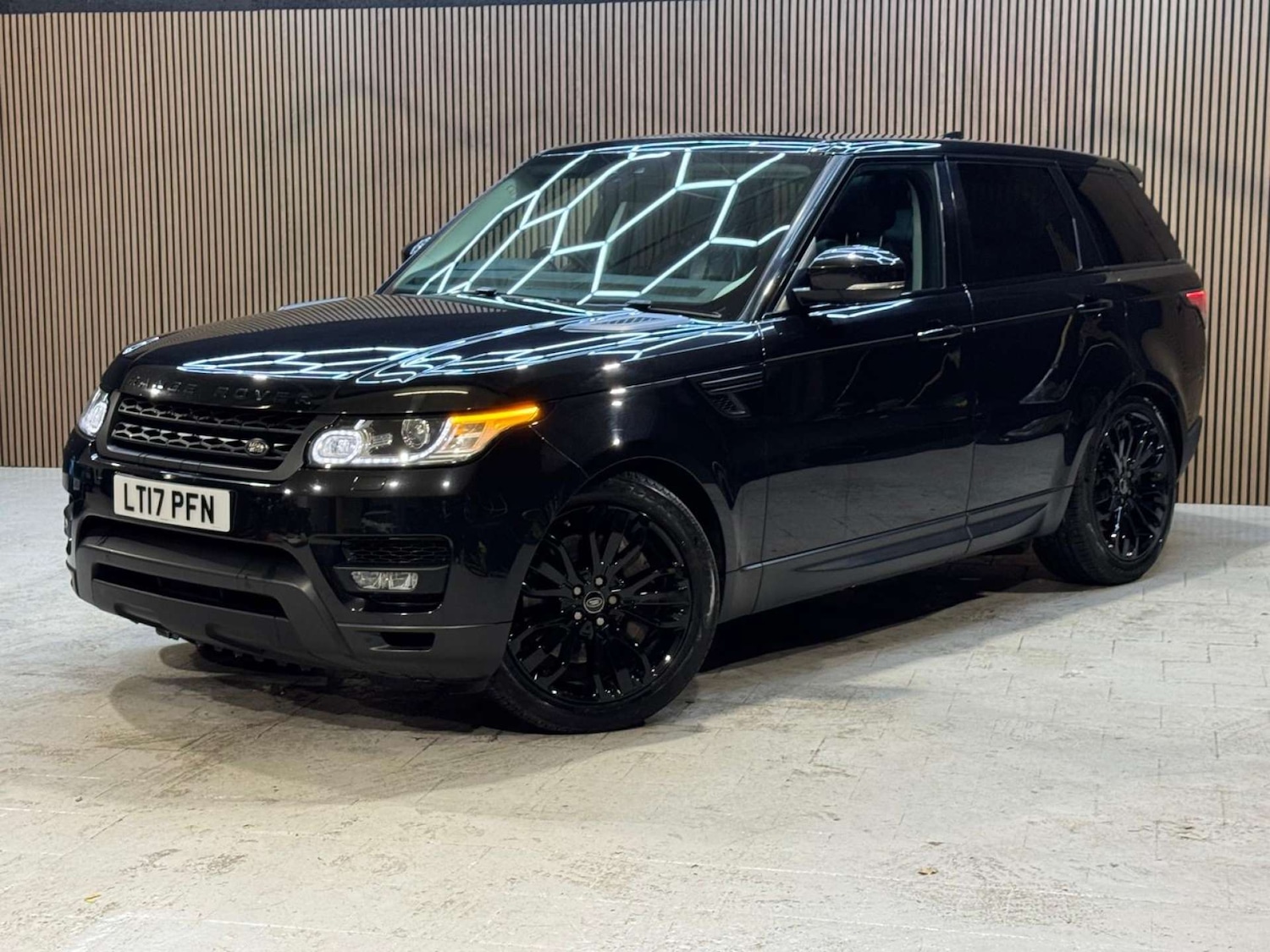 Used Land Rover Range Rover Sport 2017 for sale - 77084207: Photo 35