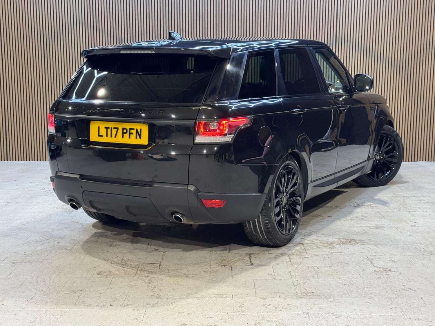 Used Land Rover Range Rover Sport 2017 for sale - 77084207: Photo 5