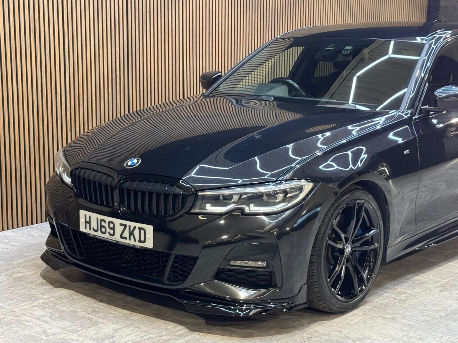 Used BMW 3 Series 2019 for sale - 77932002: Photo 30