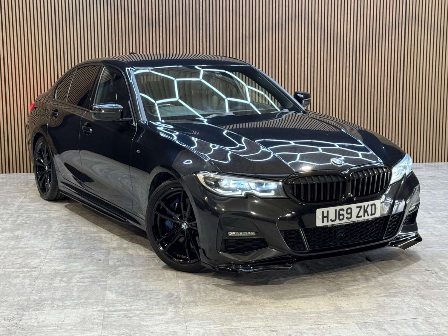 Used BMW 3 Series 2019 for sale - 77932002: Photo 7