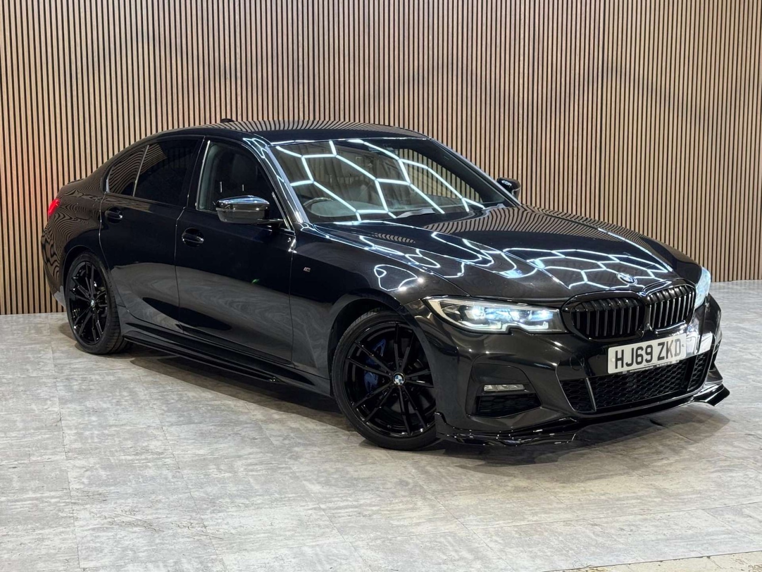 Used BMW 3 Series 2019 for sale - 77932002: Photo 8