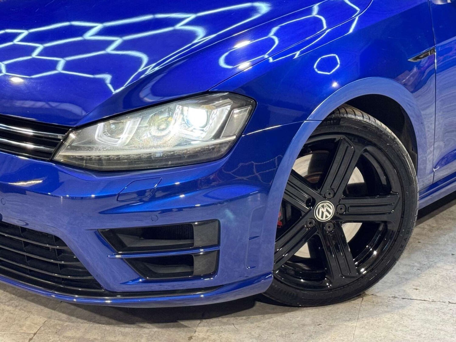 Used Volkswagen Golf 2016 for sale - 77889953: Photo 40