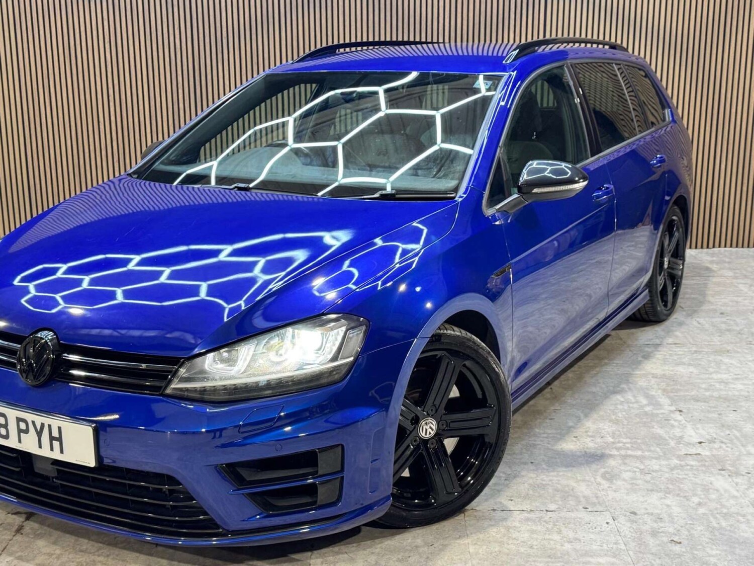 Used Volkswagen Golf 2016 for sale - 77889953: Photo 41