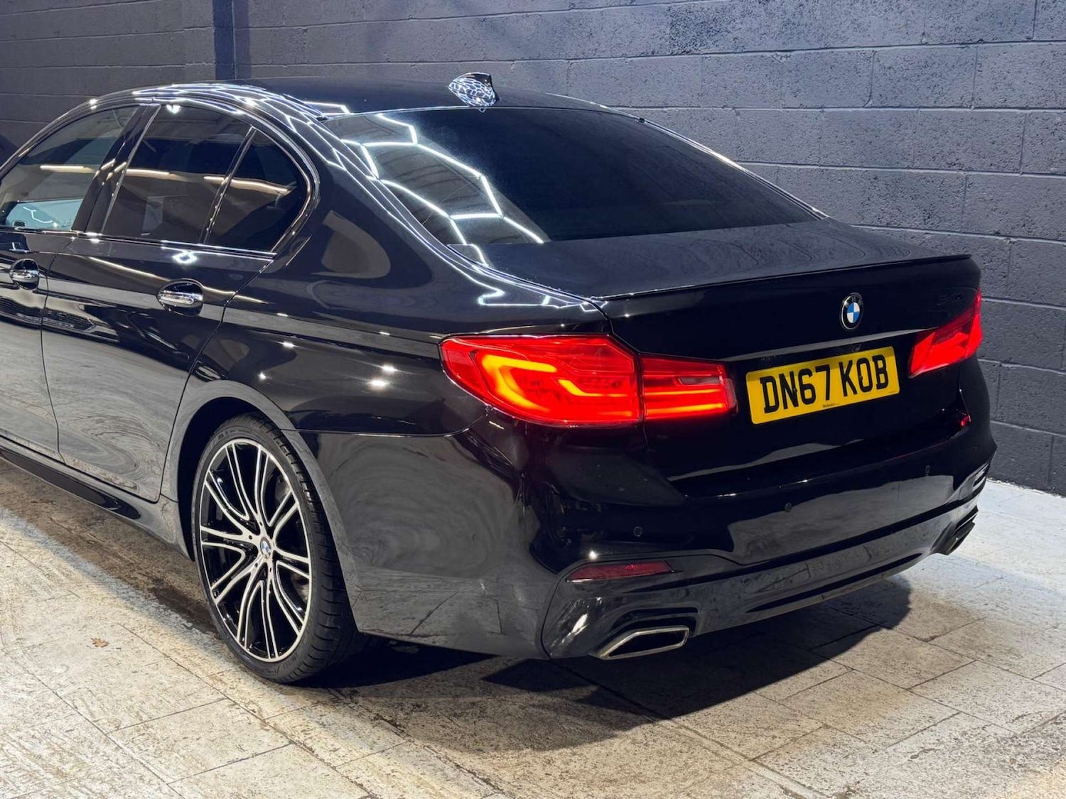 Used BMW 5 Series 2017 for sale - 76481428: Photo 31