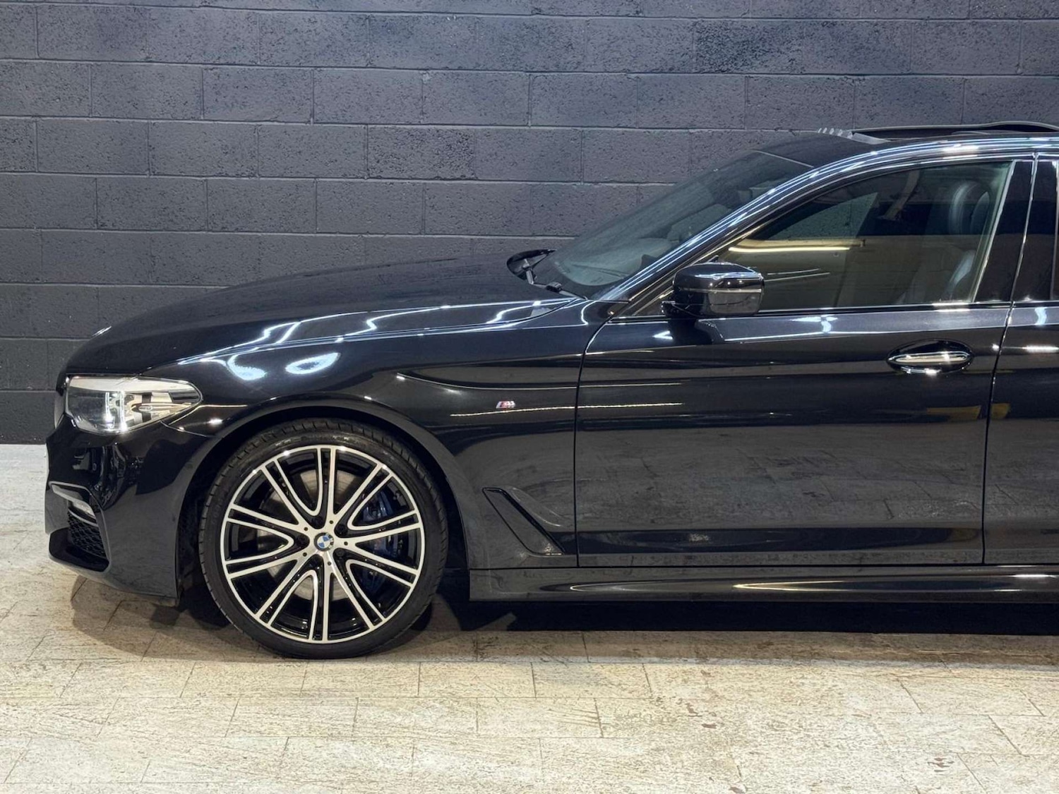 Used BMW 5 Series 2017 for sale - 76481428: Photo 32