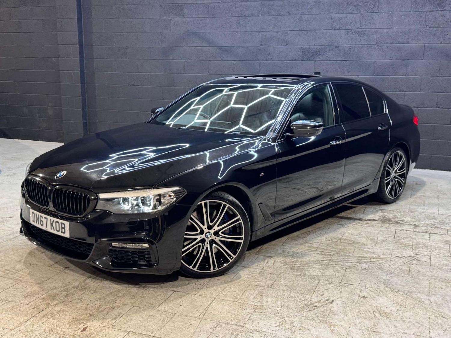 Used BMW 5 Series 2017 for sale - 76481428: Photo 33