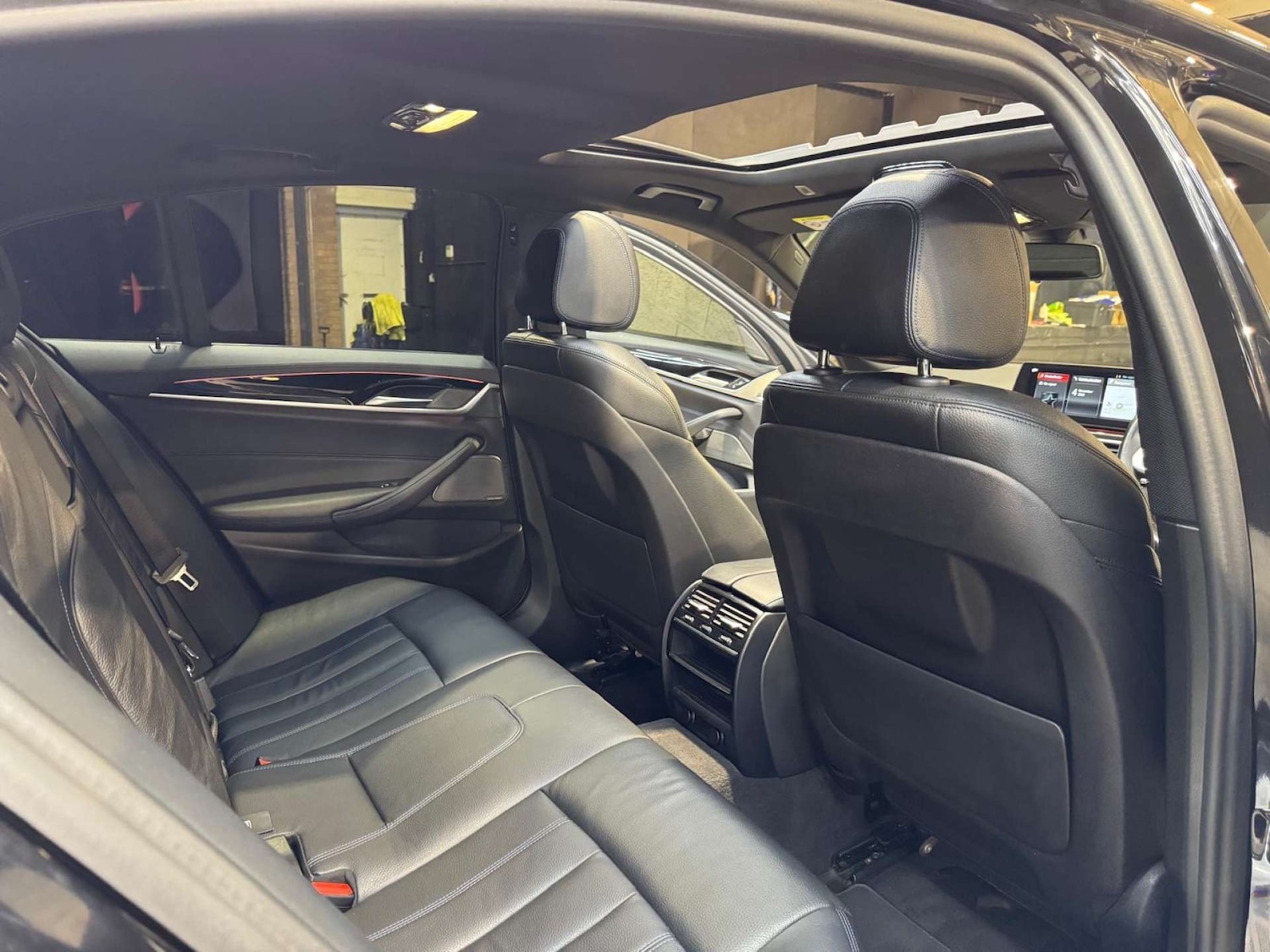 Used BMW 5 Series 2017 for sale - 76481428: Photo 6