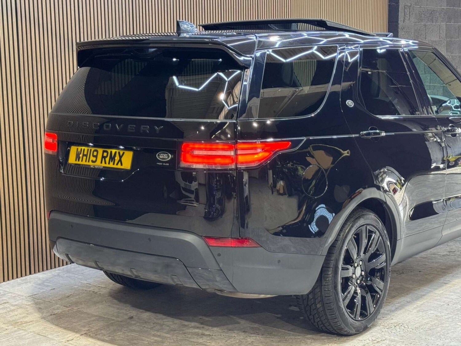 Used Land Rover Discovery 2019 for sale - 77845654: Photo 20