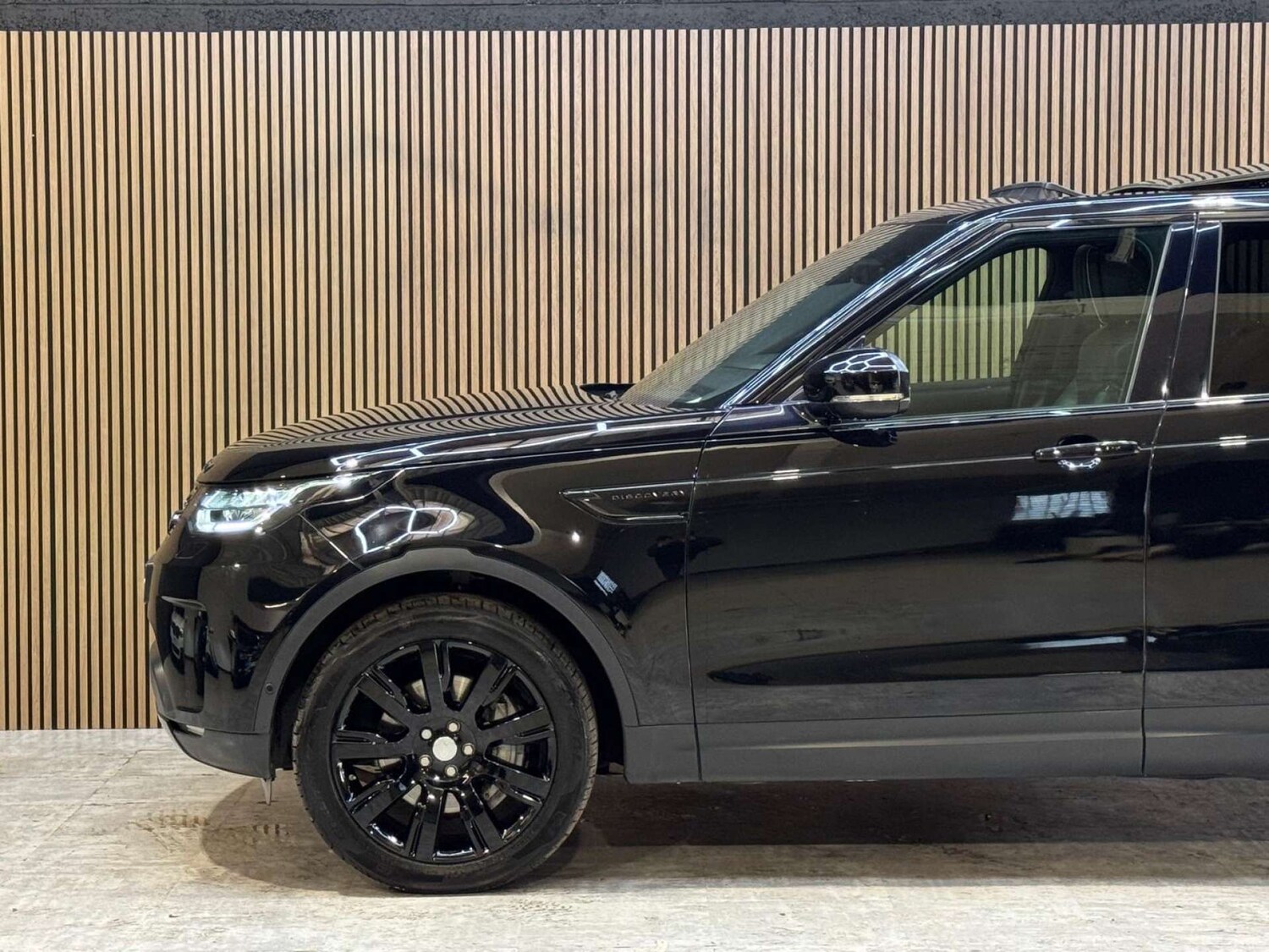 Used Land Rover Discovery 2019 for sale - 77845654: Photo 30