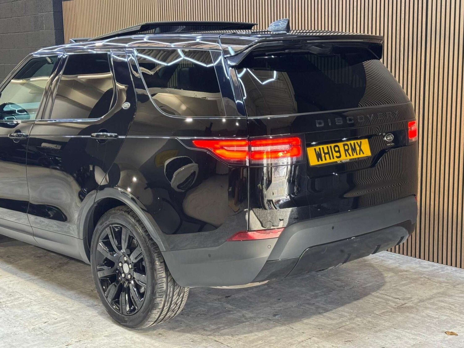 Used Land Rover Discovery 2019 for sale - 77845654: Photo 34