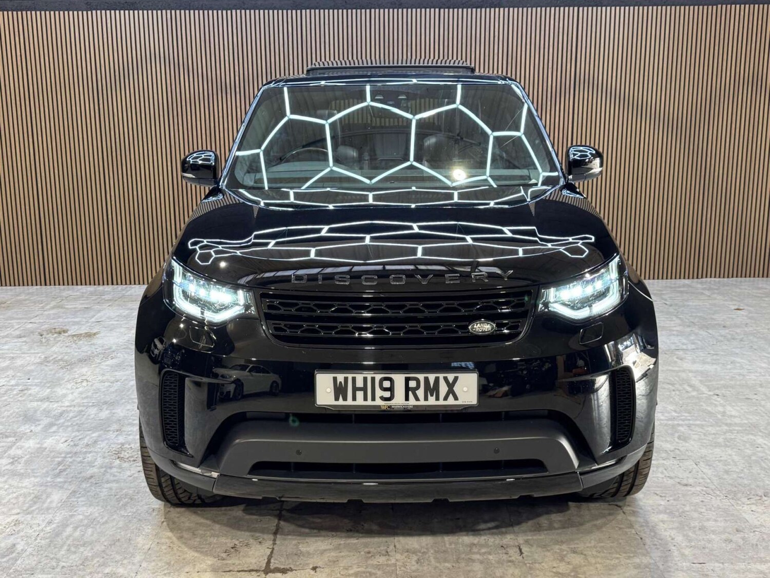 Used Land Rover Discovery 2019 for sale - 77845654: Photo 41