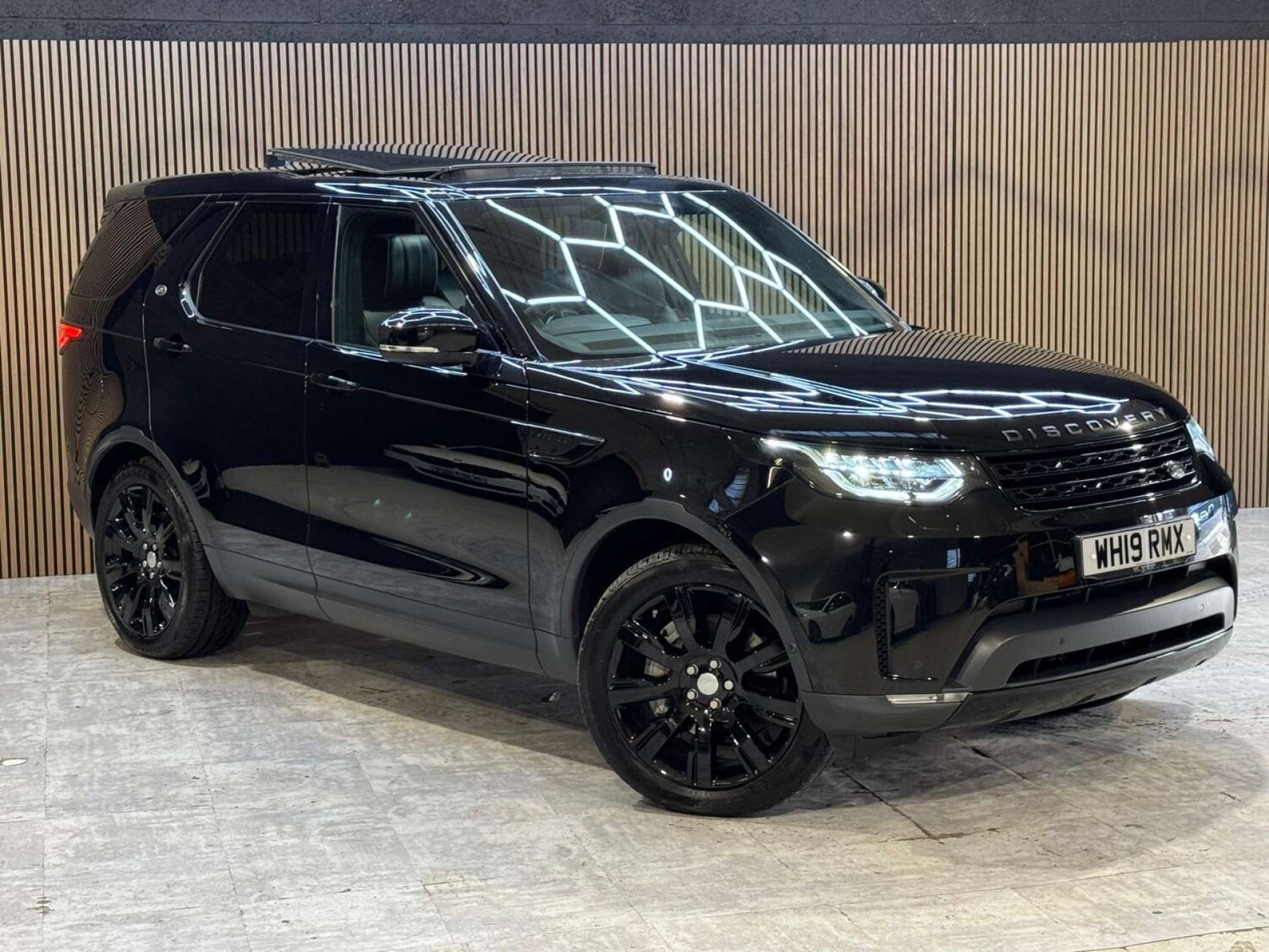 Used Land Rover Discovery 2019 for sale - 77845654: Photo 7