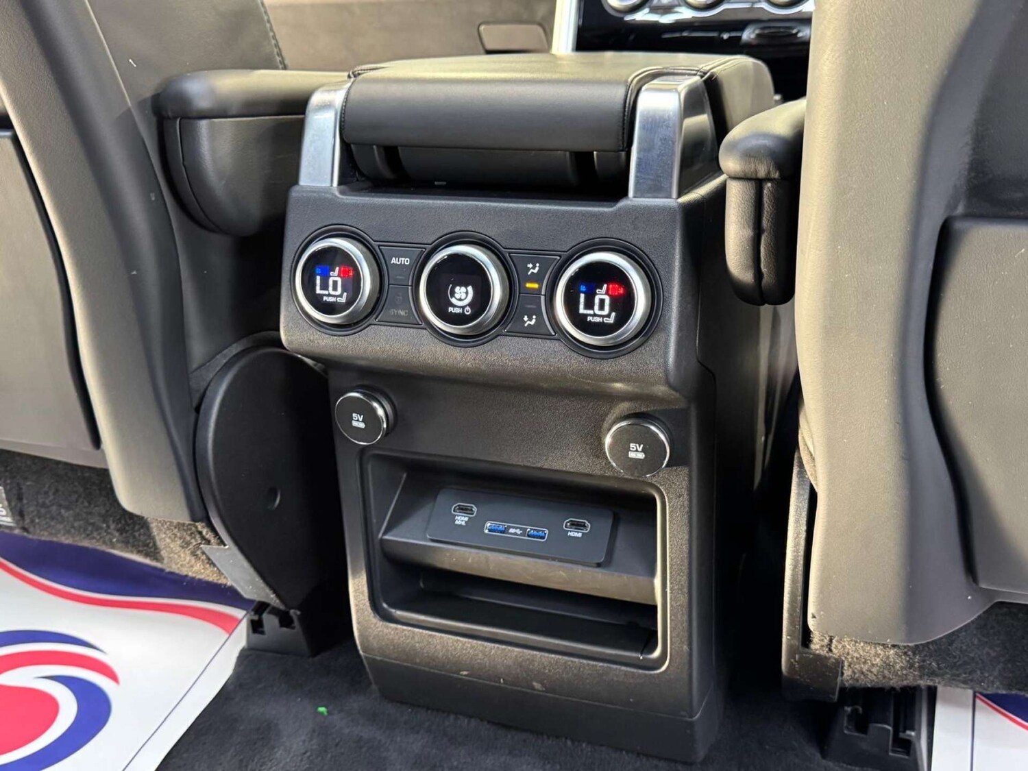 Used Land Rover Discovery 2019 for sale - 77845654: Photo 77