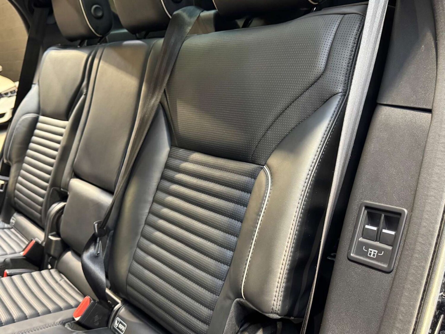 Used Land Rover Discovery 2019 for sale - 77845654: Photo 83