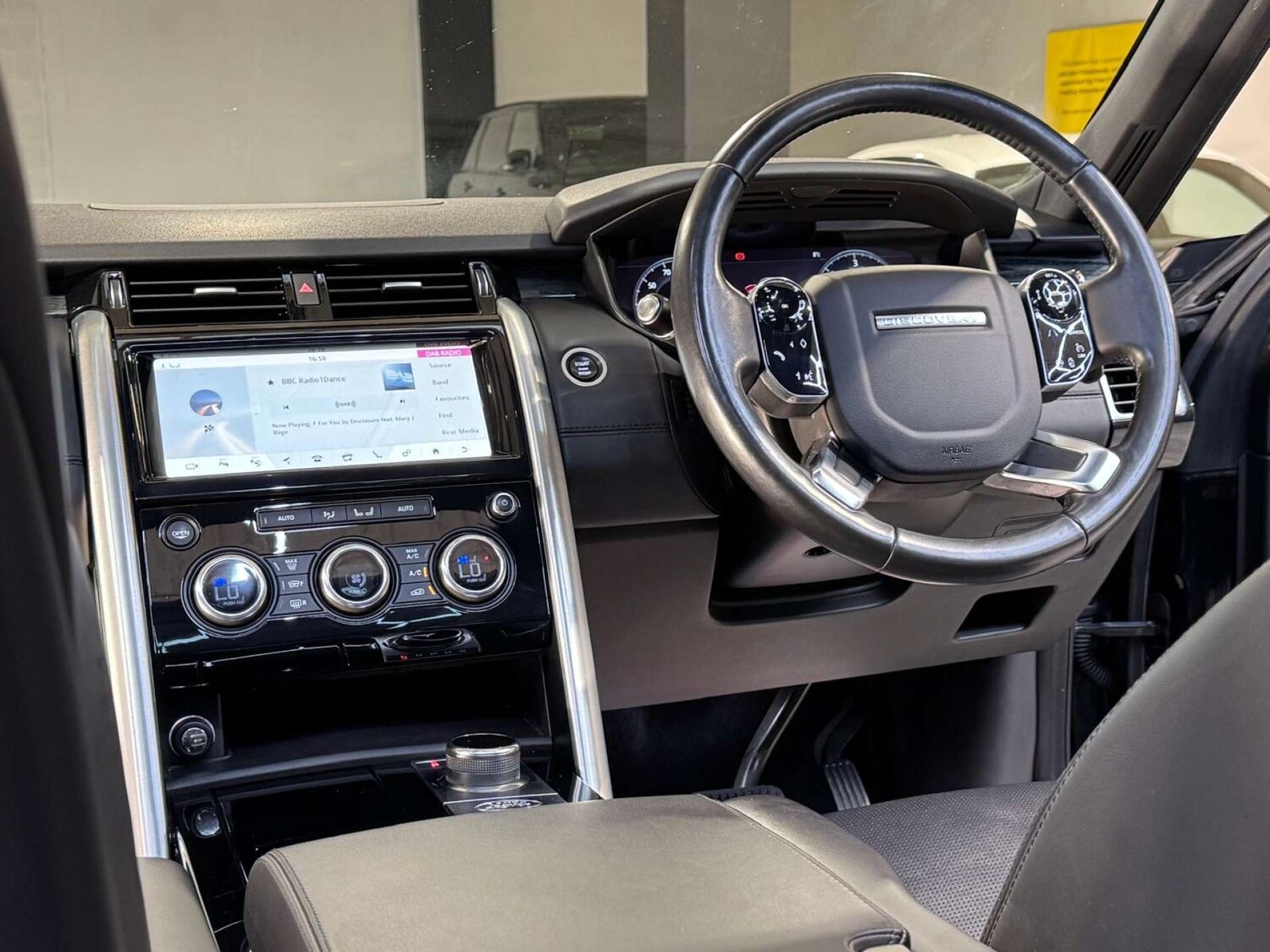 Used Land Rover Discovery 2019 for sale - 77845654: Photo 86