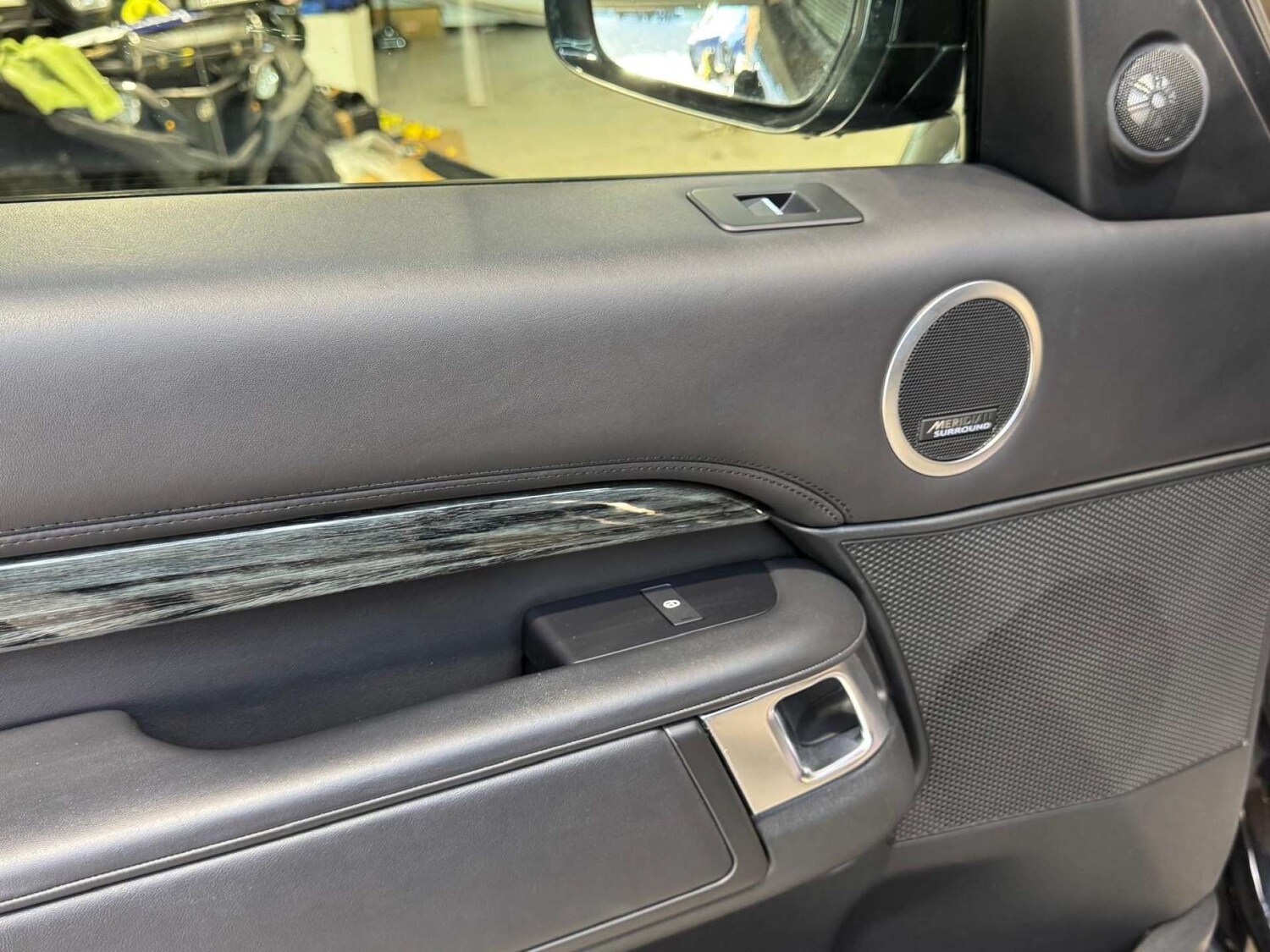 Used Land Rover Discovery 2019 for sale - 77845654: Photo 92