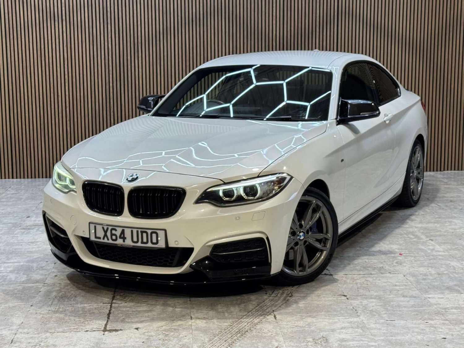 Used BMW 2 Series 2014 for sale - 77833270: Photo 4