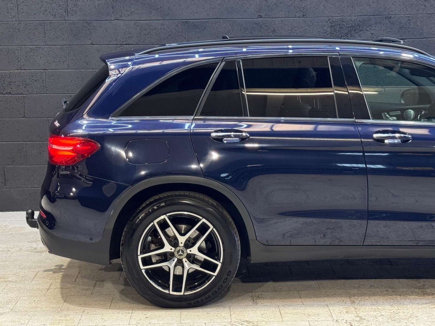 Used Mercedes-Benz GLC 2015 for sale - 76397227: Photo 13