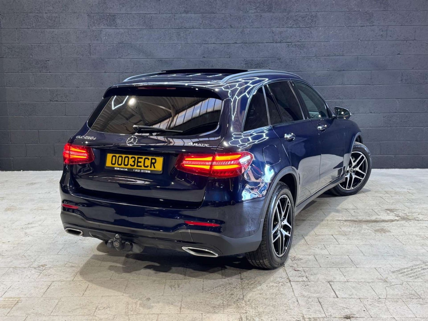 Used Mercedes-Benz GLC 2015 for sale - 76397227: Photo 2