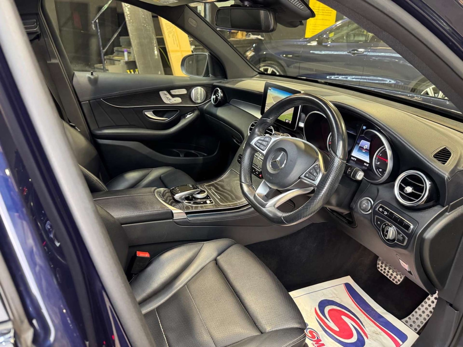 Used Mercedes-Benz GLC 2015 for sale - 76397227: Photo 3