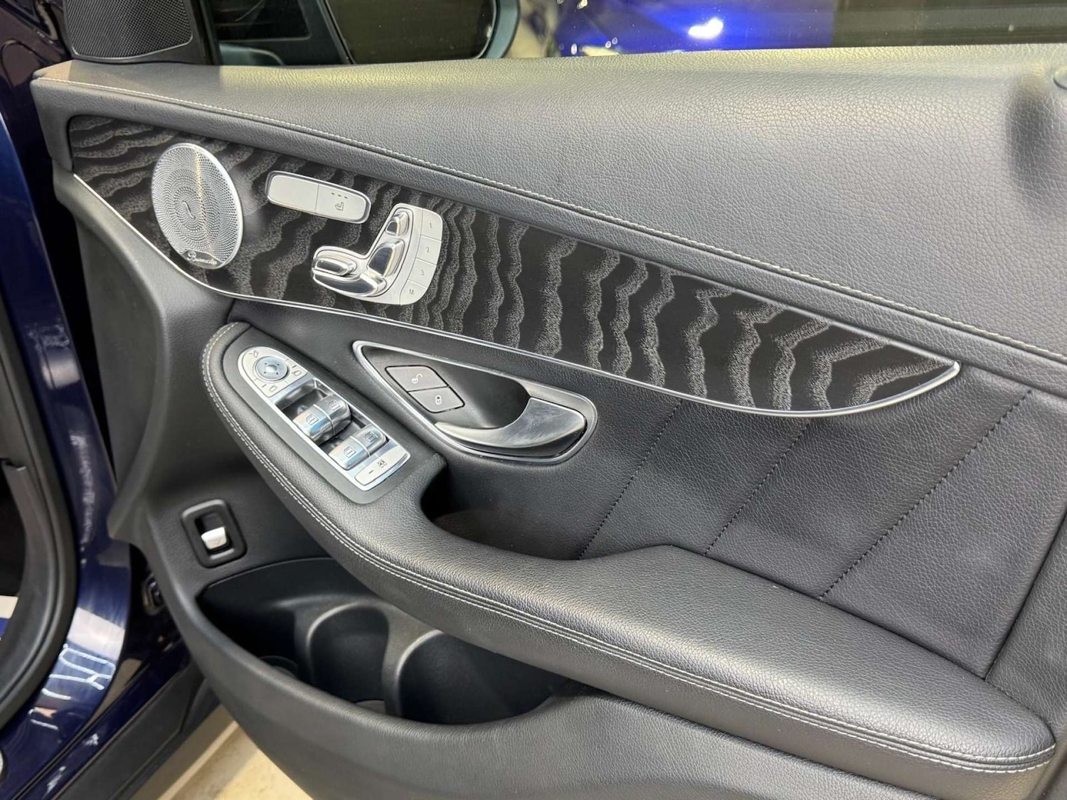 Used Mercedes-Benz GLC 2015 for sale - 76397227: Photo 42