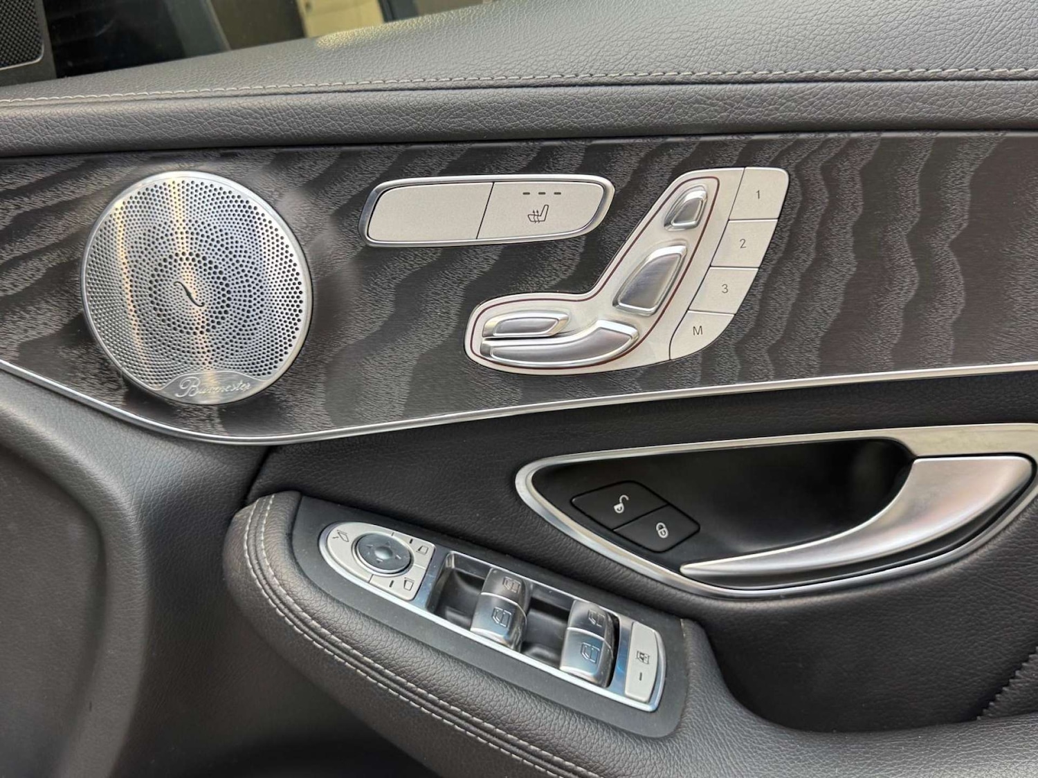 Used Mercedes-Benz GLC 2015 for sale - 76397227: Photo 45