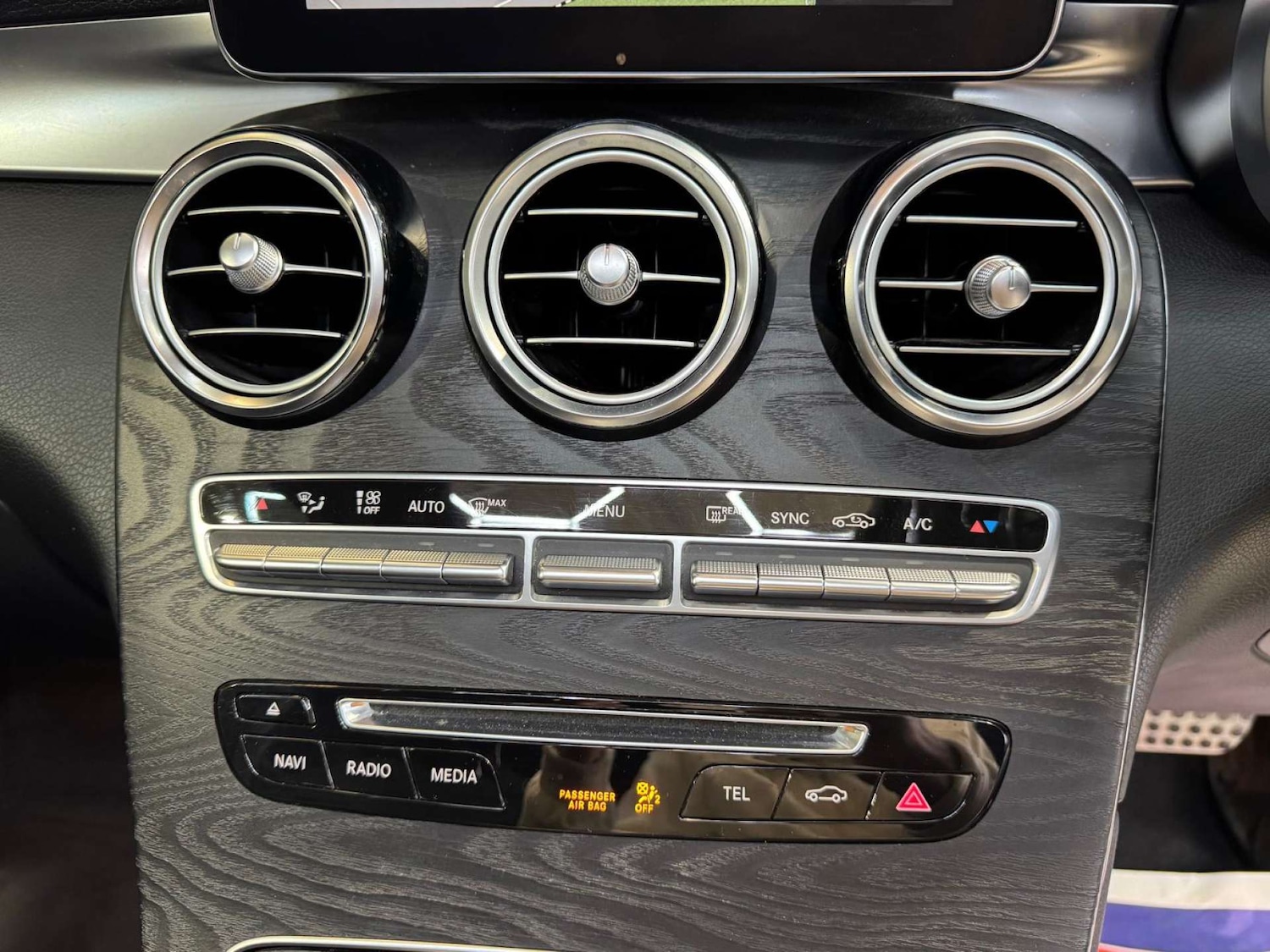 Used Mercedes-Benz GLC 2015 for sale - 76397227: Photo 50