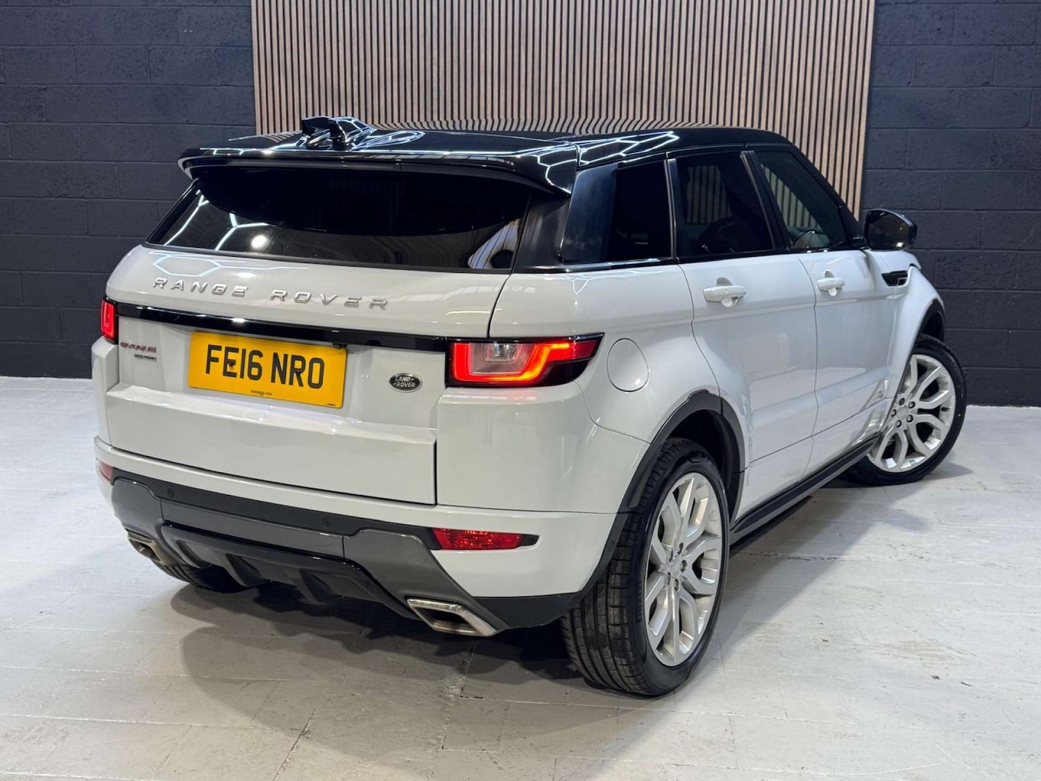 Used Land Rover Range Rover Evoque 2016 for sale - 76719545: Photo 32