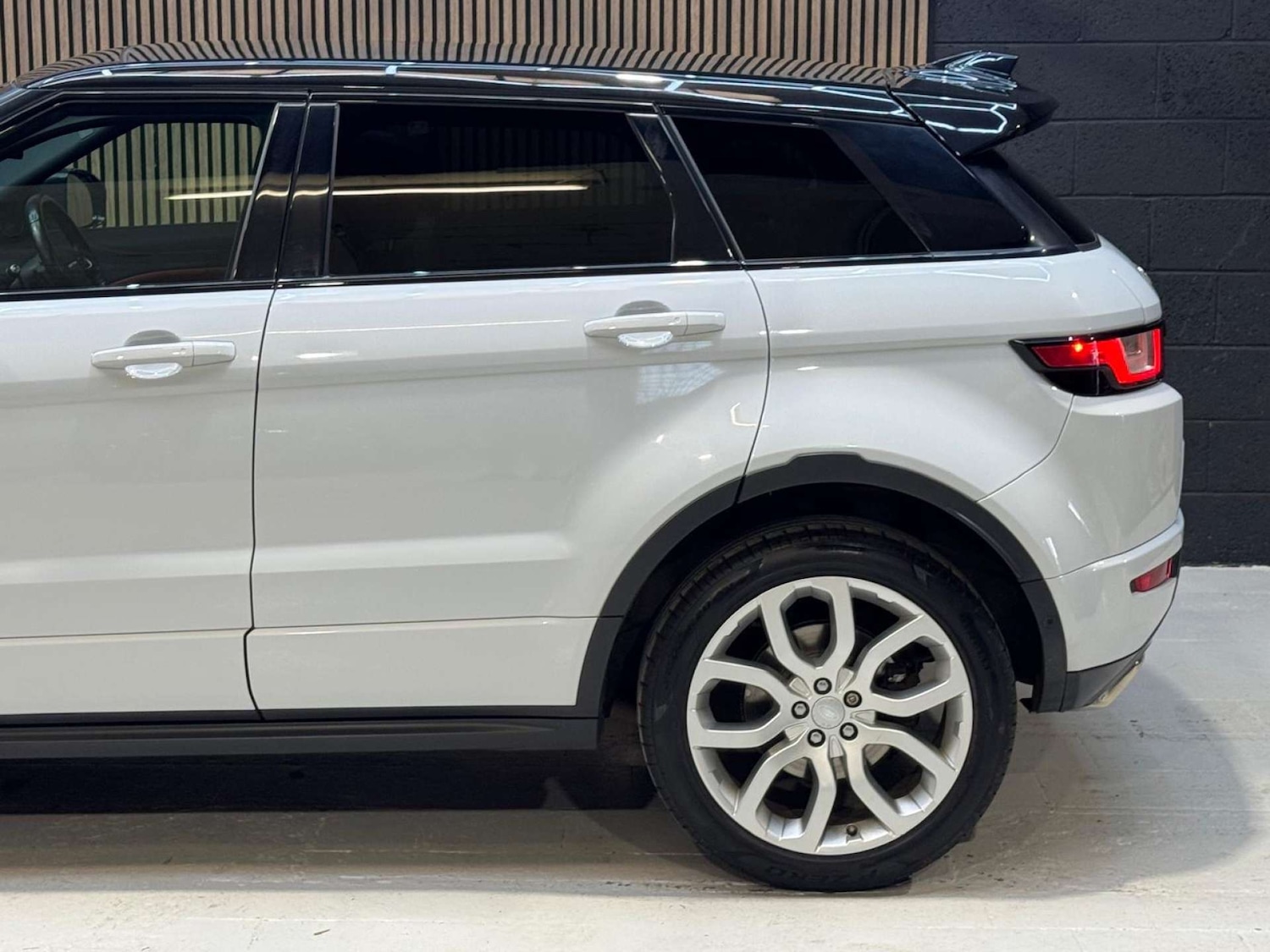 Used Land Rover Range Rover Evoque 2016 for sale - 76719545: Photo 38