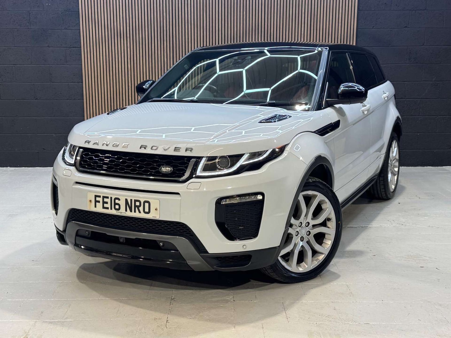 Used Land Rover Range Rover Evoque 2016 for sale - 76719545: Photo 40