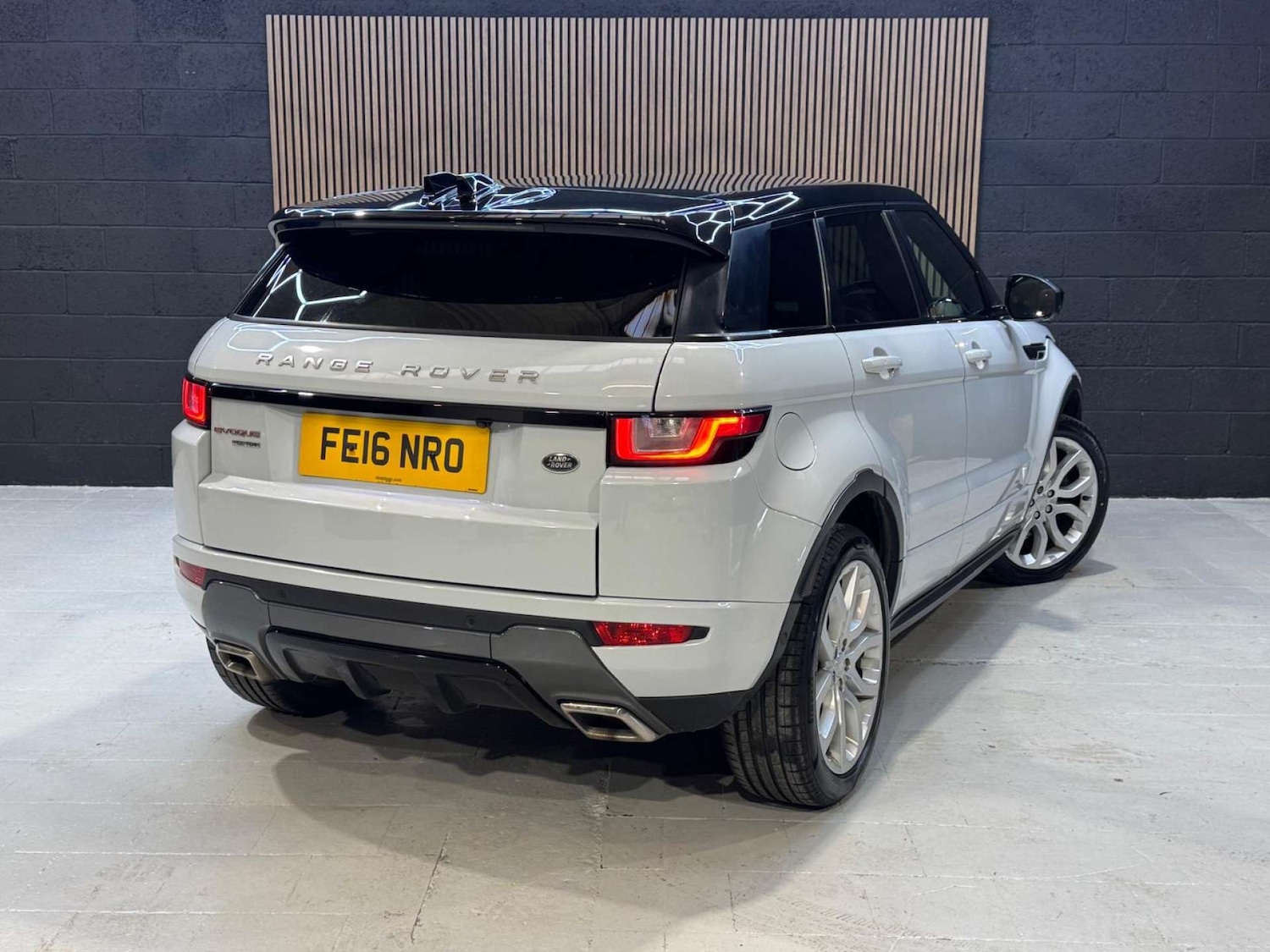 Used Land Rover Range Rover Evoque 2016 for sale - 76719545: Photo 5