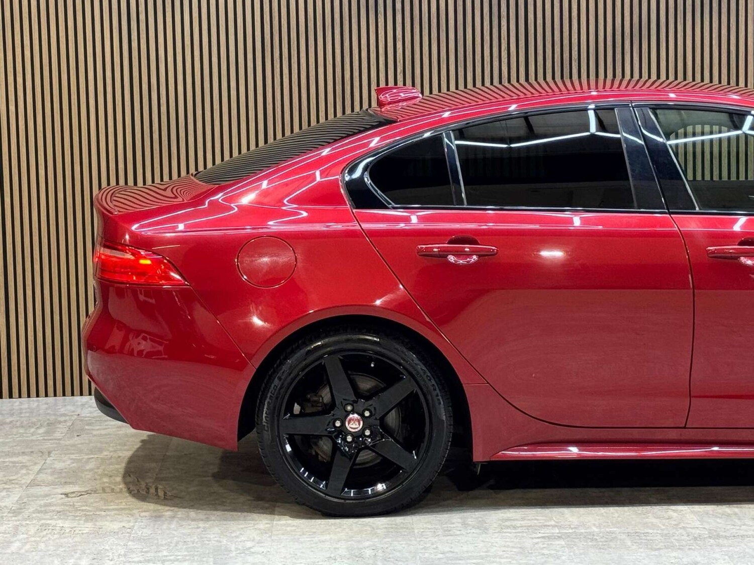 Used Jaguar XE 2018 for sale - 78172531: Photo 15