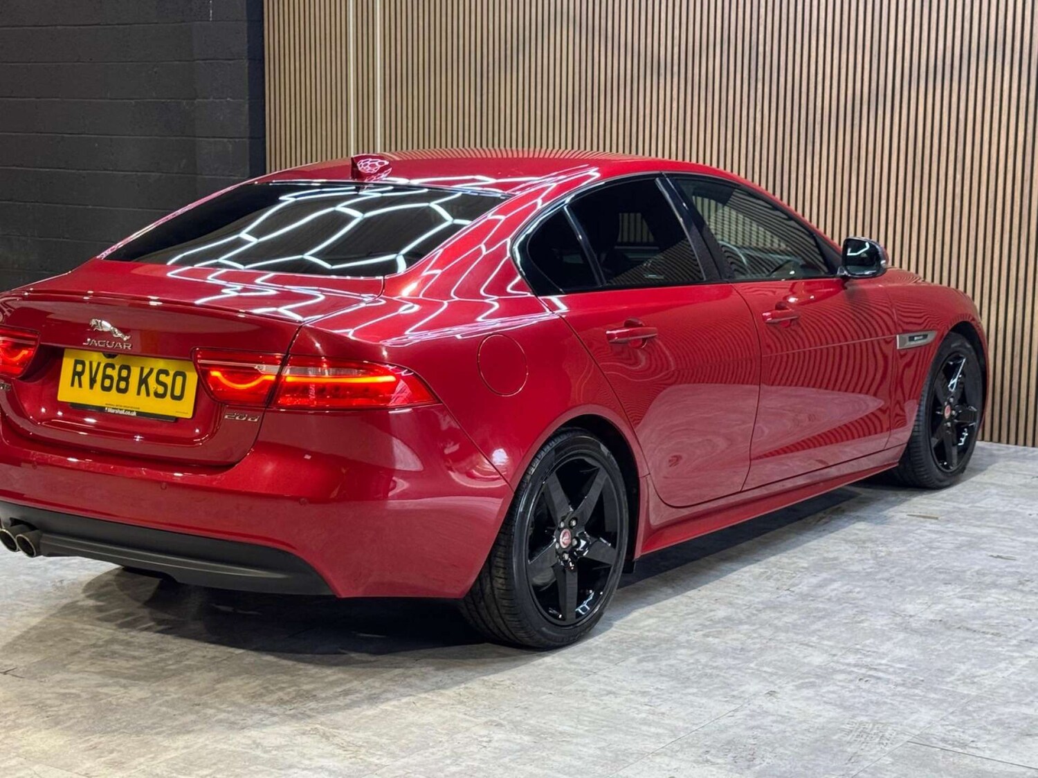 Used Jaguar XE 2018 for sale - 78172531: Photo 23