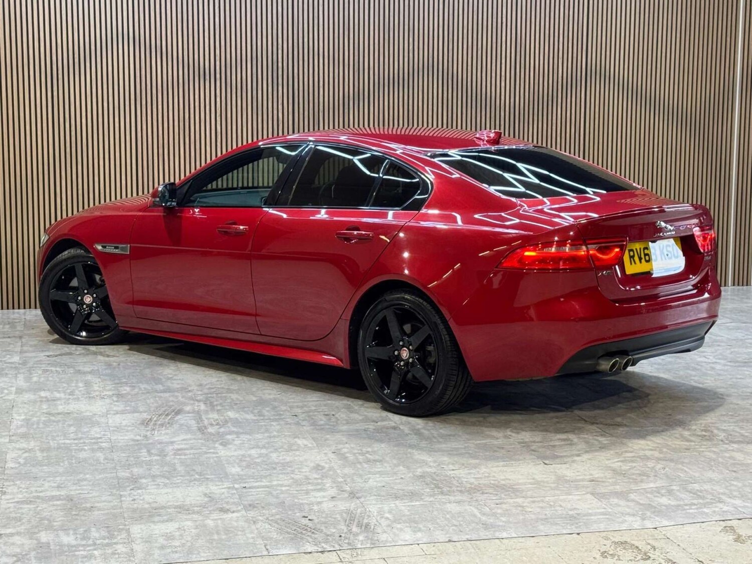 Used Jaguar XE 2018 for sale - 78172531: Photo 25