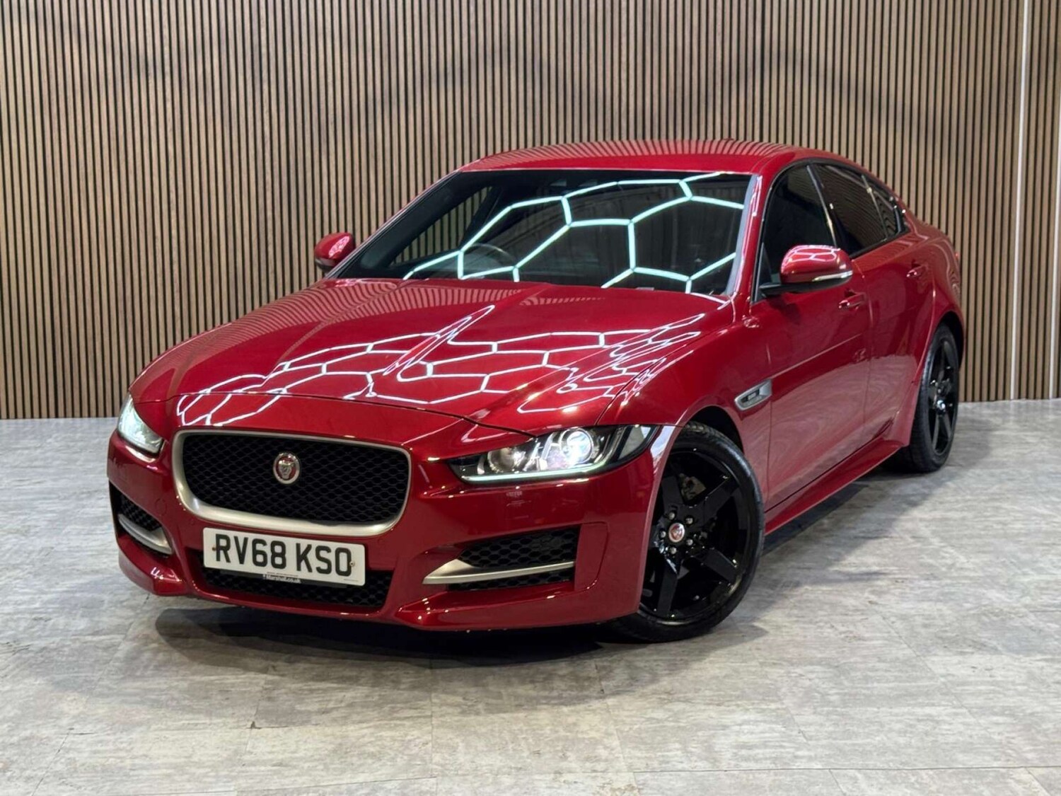 Used Jaguar XE 2018 for sale - 78172531: Photo 34