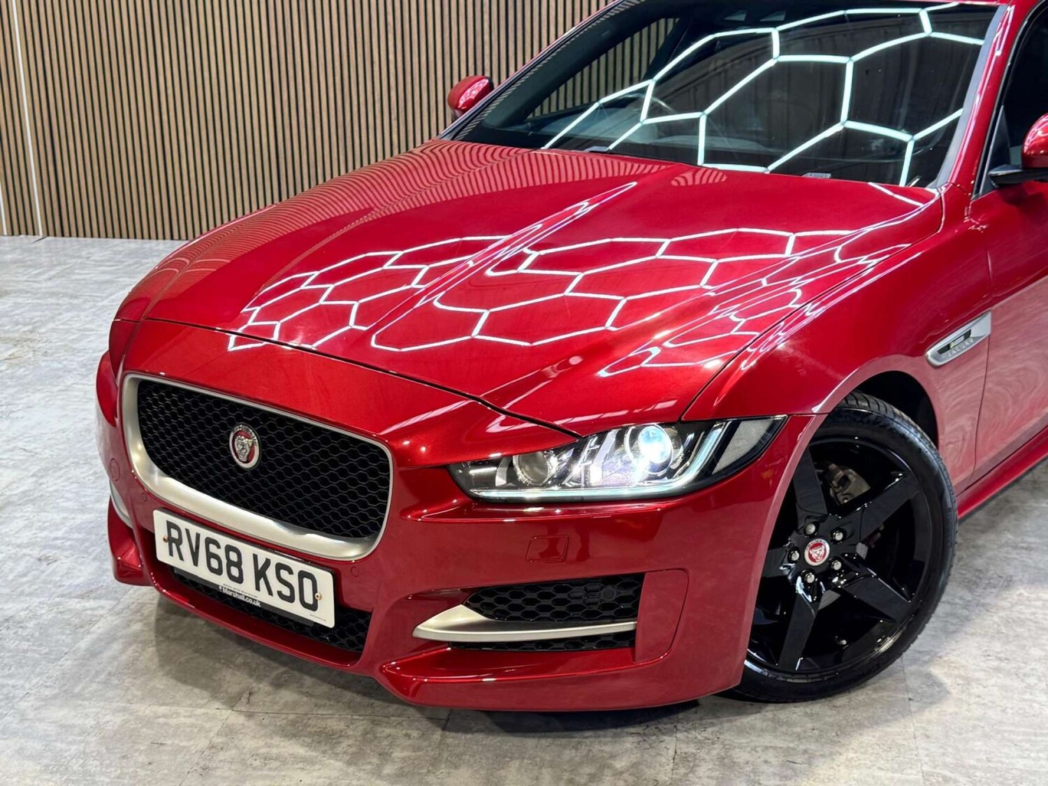 Used Jaguar XE 2018 for sale - 78172531: Photo 35