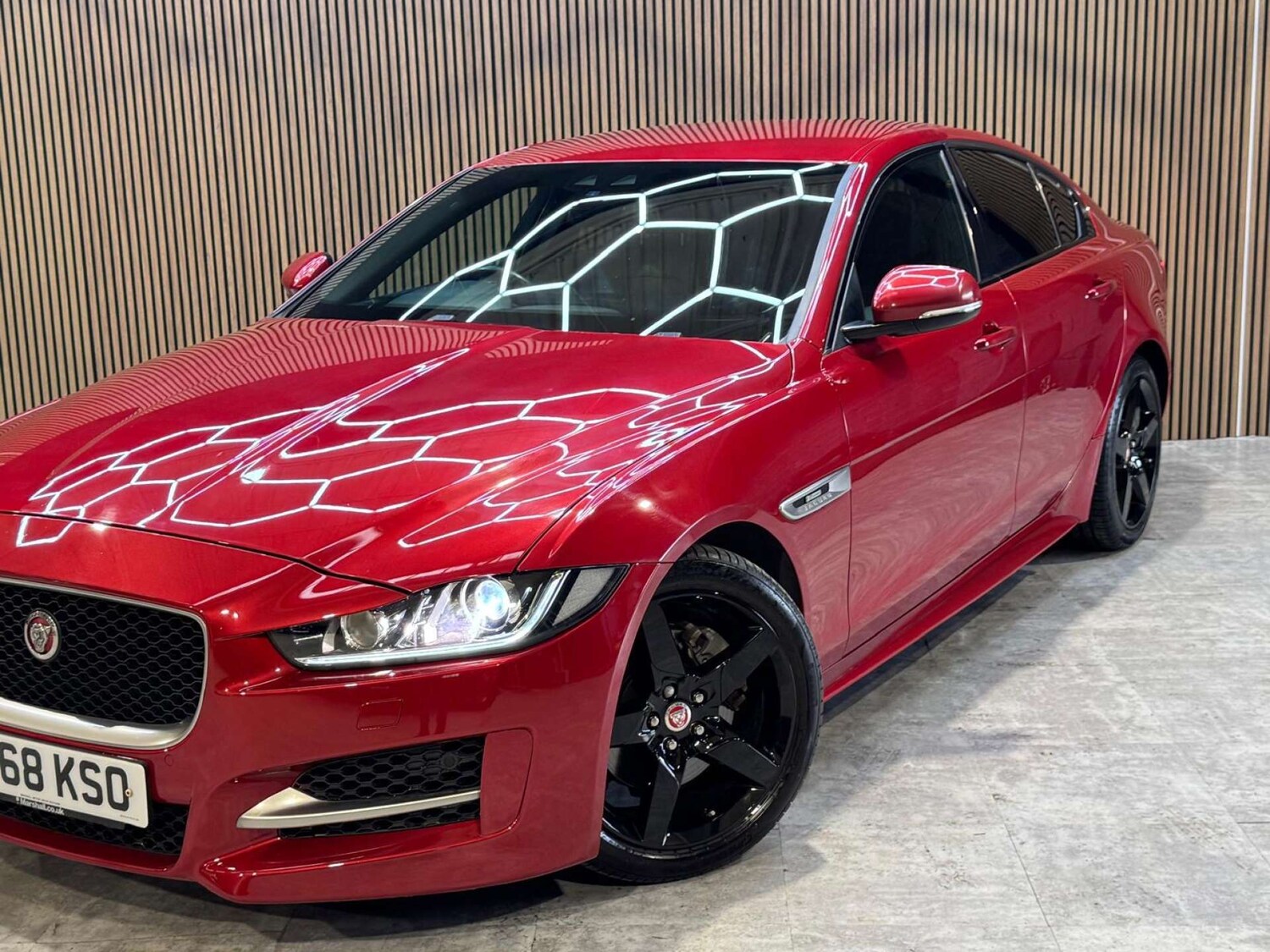Used Jaguar XE 2018 for sale - 78172531: Photo 40
