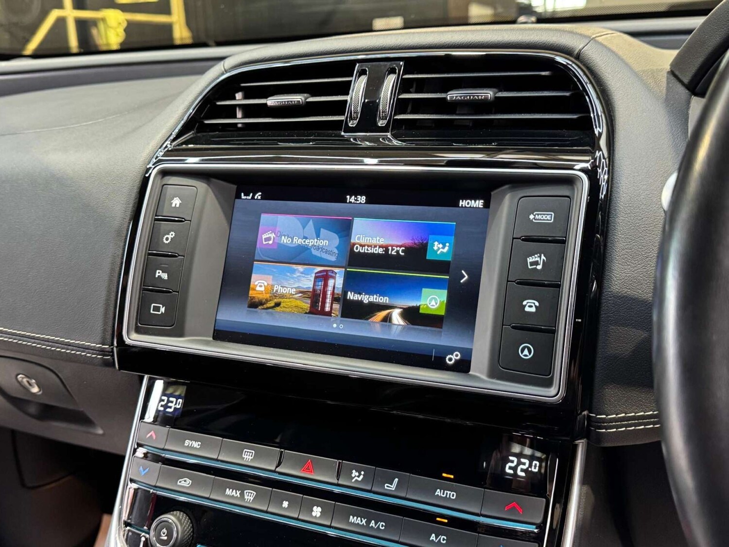 Used Jaguar XE 2018 for sale - 78172531: Photo 50