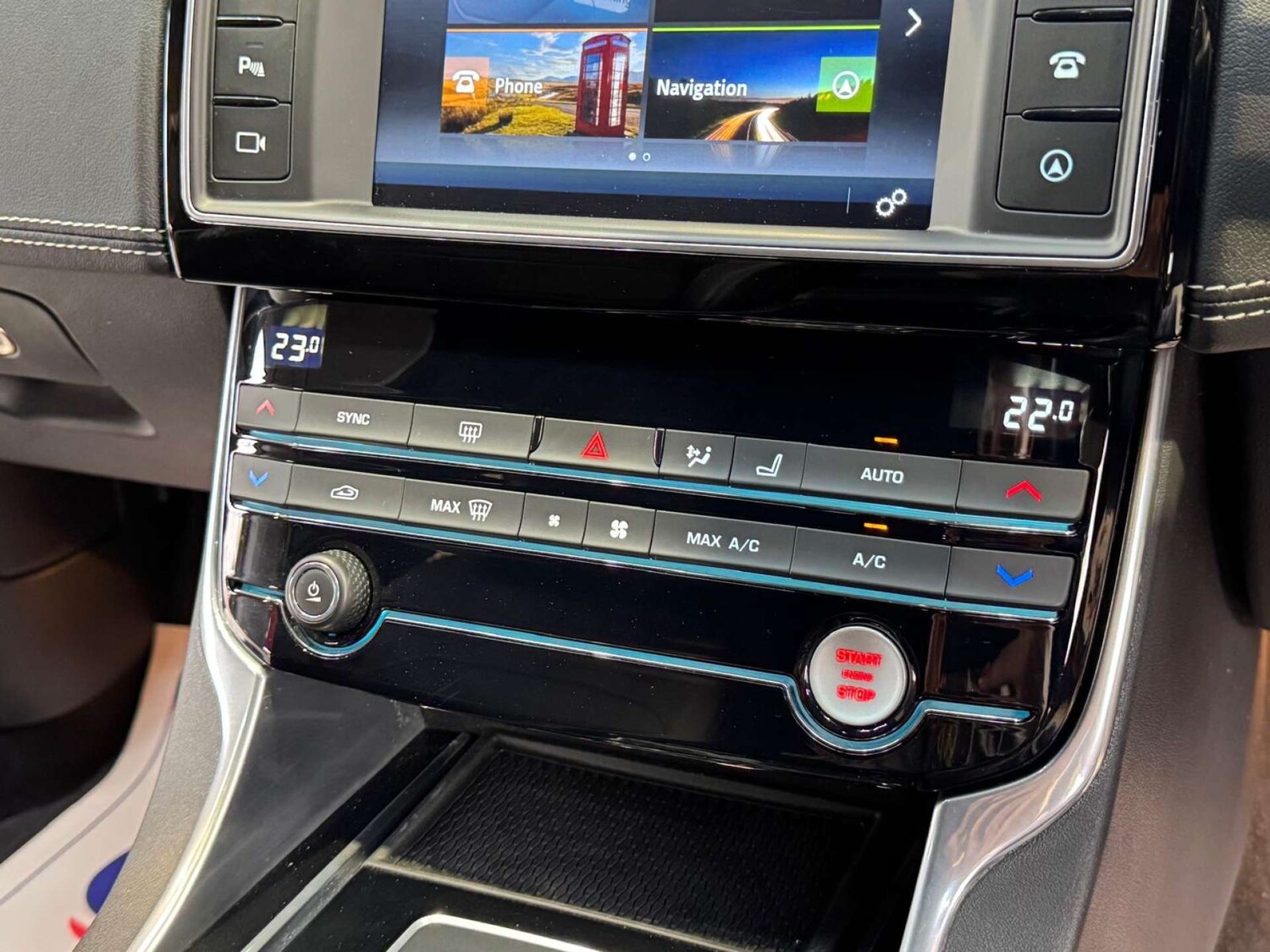 Used Jaguar XE 2018 for sale - 78172531: Photo 52