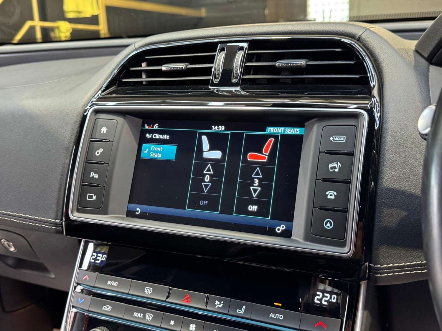 Used Jaguar XE 2018 for sale - 78172531: Photo 53