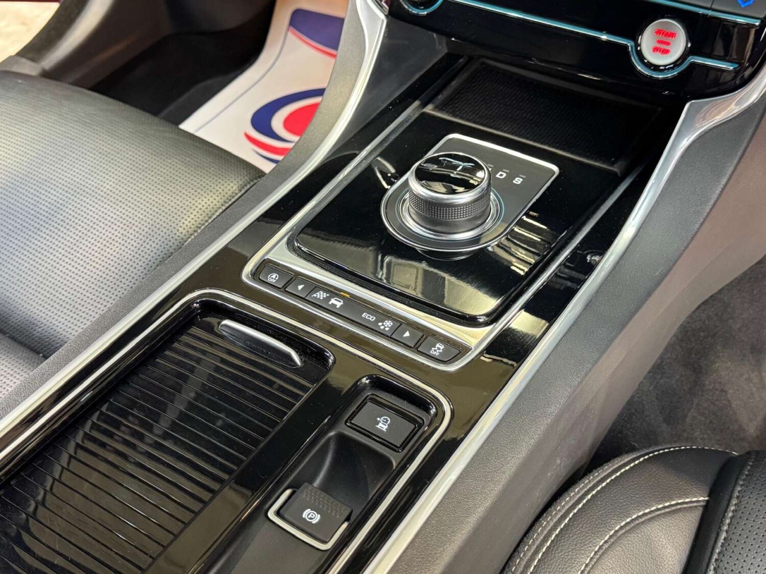 Used Jaguar XE 2018 for sale - 78172531: Photo 56