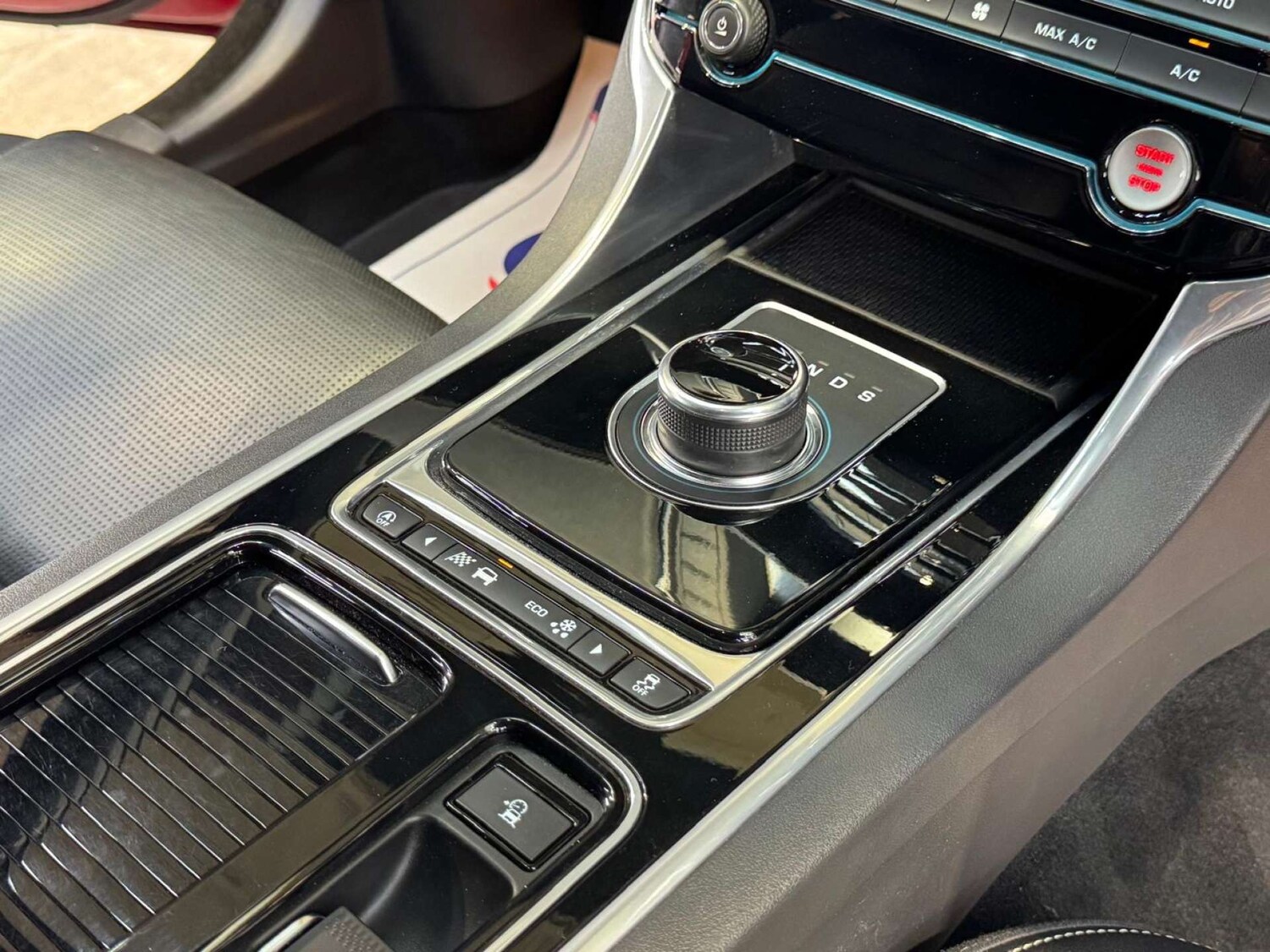 Used Jaguar XE 2018 for sale - 78172531: Photo 57